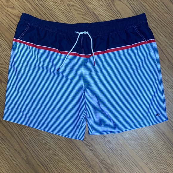 Men’s Vineyard Vines Bathing Suit - Picture 1 of 3